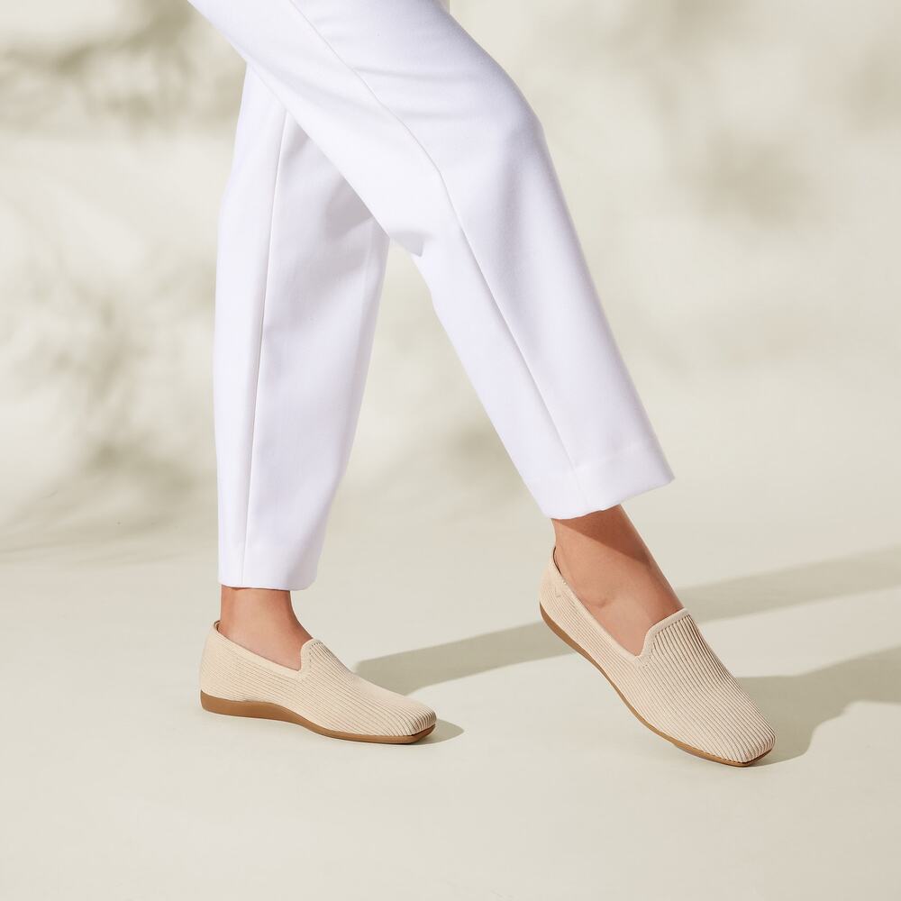 Vivaia Samantha Walker Water Repellent Minimalist Comfort Cream Loafers 10.5
